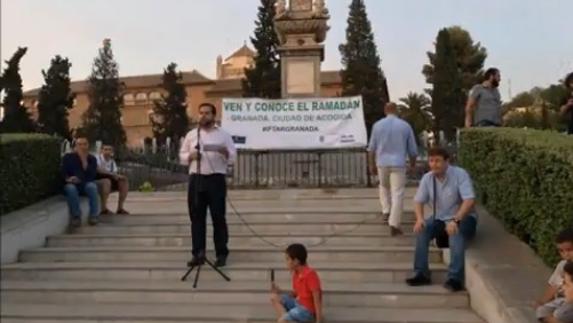 El imán de la Mezquita de Granada lamenta la polémica suscitada por "un acto de convivencia"