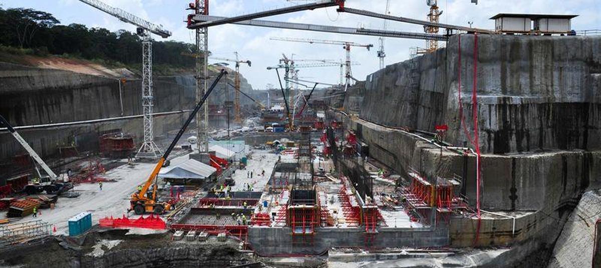 Panamá anuncia un principio de acuerdo con Sacyr sobre el Canal