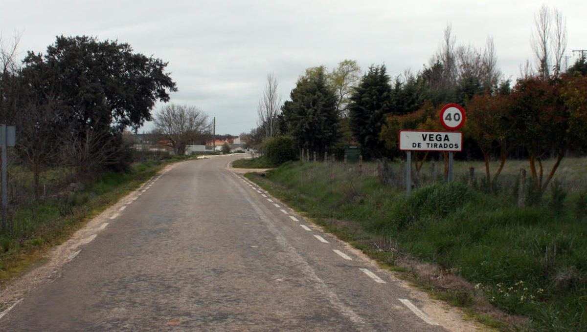 La renovación integral del acceso a Vega de Tirados desde la carretera de Vitigudino mejorará la seguridad vial