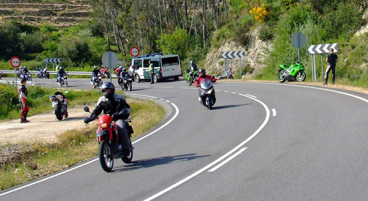 La carretera entre Ciudad Rodrigo y Béjar, 'punto negro' para los motoristas