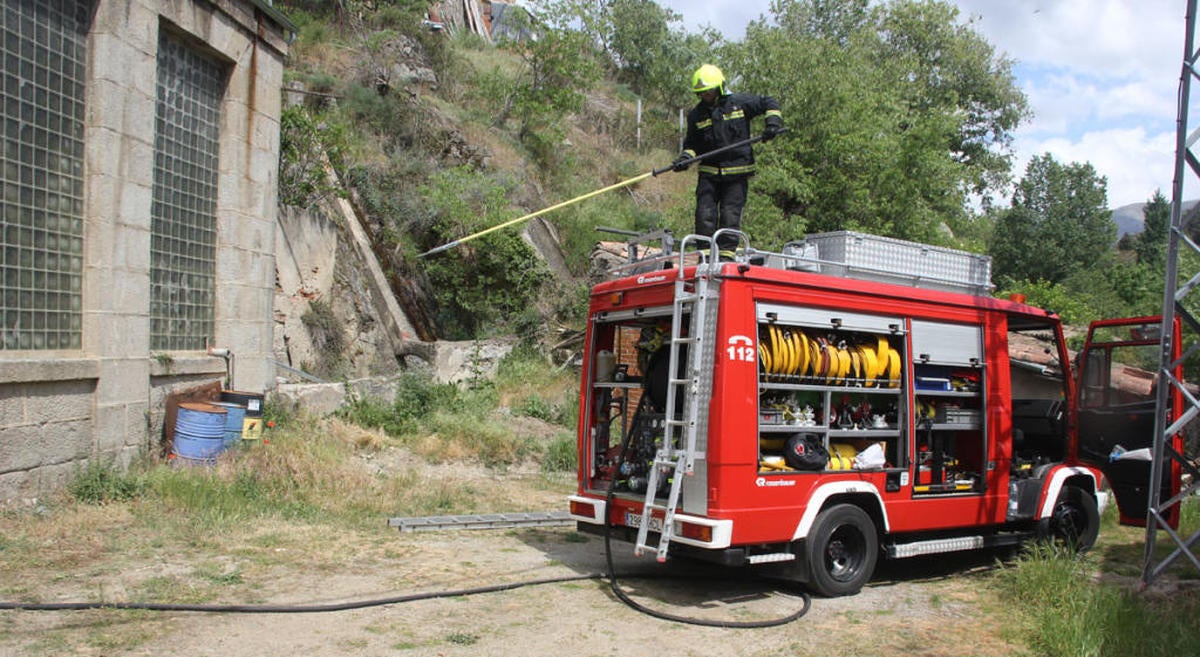 Extinguido un incendio en una antigua fábrica textil de Béjar