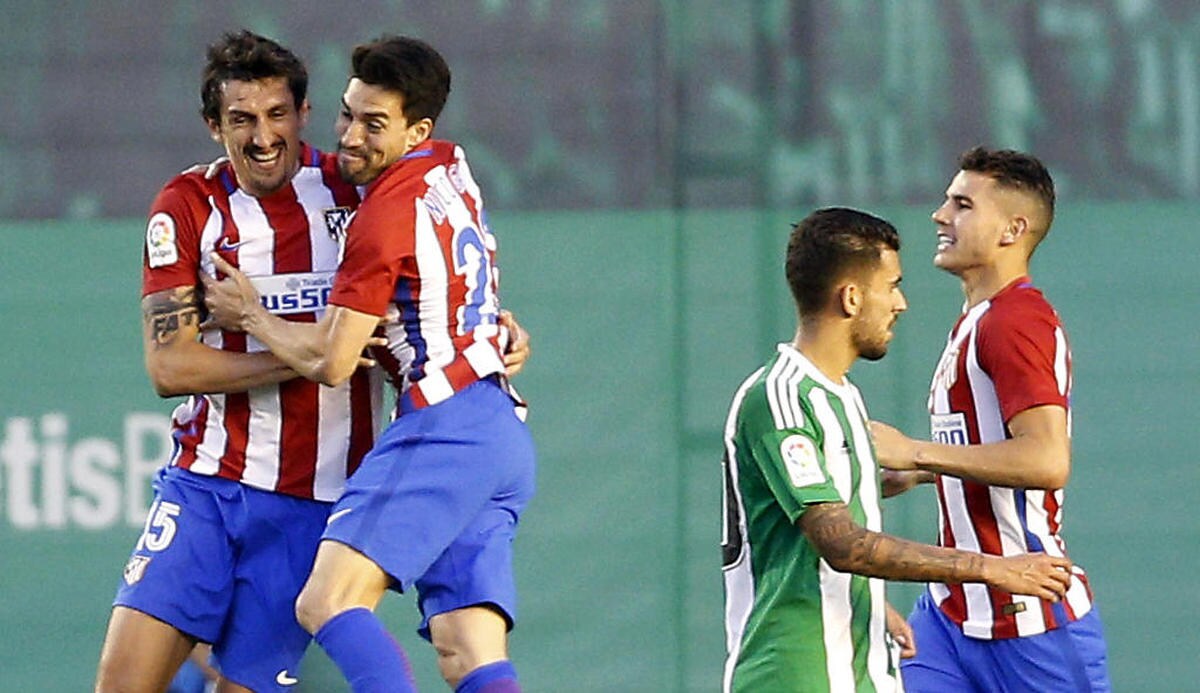 El Atlético logra el tercer puesto al empatar ante el Betis (1-1)