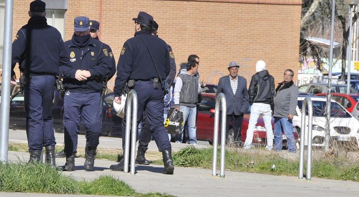 Seis detenidos en una nueva redada antidroga en la plaza de Extremadura, en el barrio de Buenos Aires