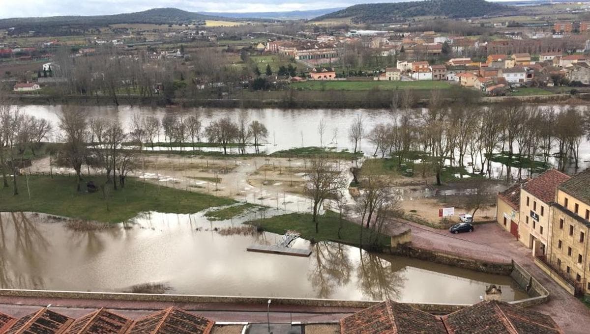 Las últimas lluvias inundan el parking de La Concha de Ciudad Rodrigo