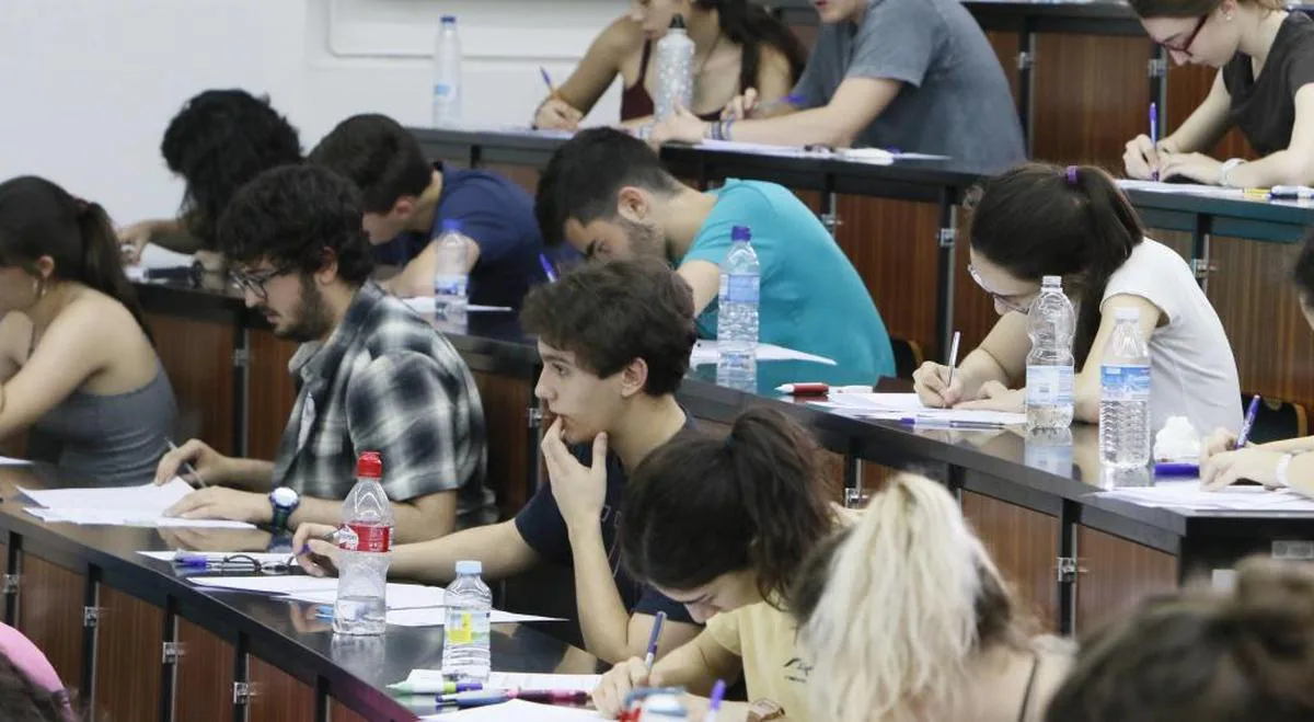 Los exámenes de Inglés, Lengua e Historia han sido los más reclamados de la nueva EBAU