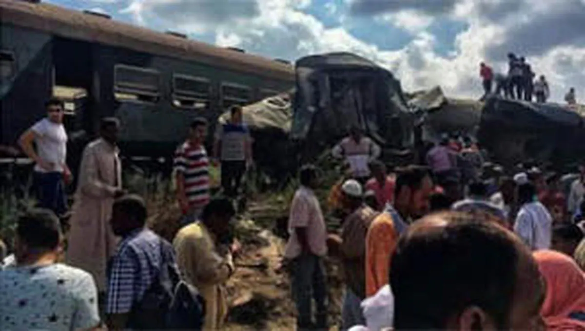 36 muertos y más de 100 heridos por la colisión de dos trenes en Alexandría