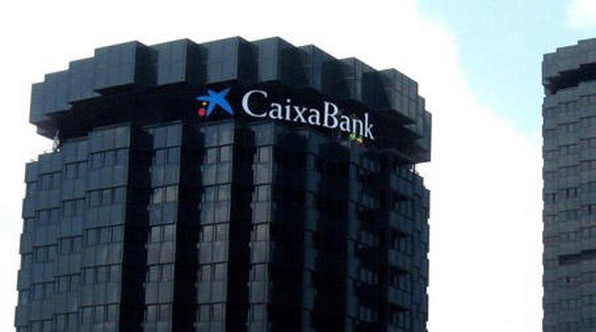 CaixaBank acuerda trasladar su sede social a Valencia y CriteriaCaixa irá a Palma