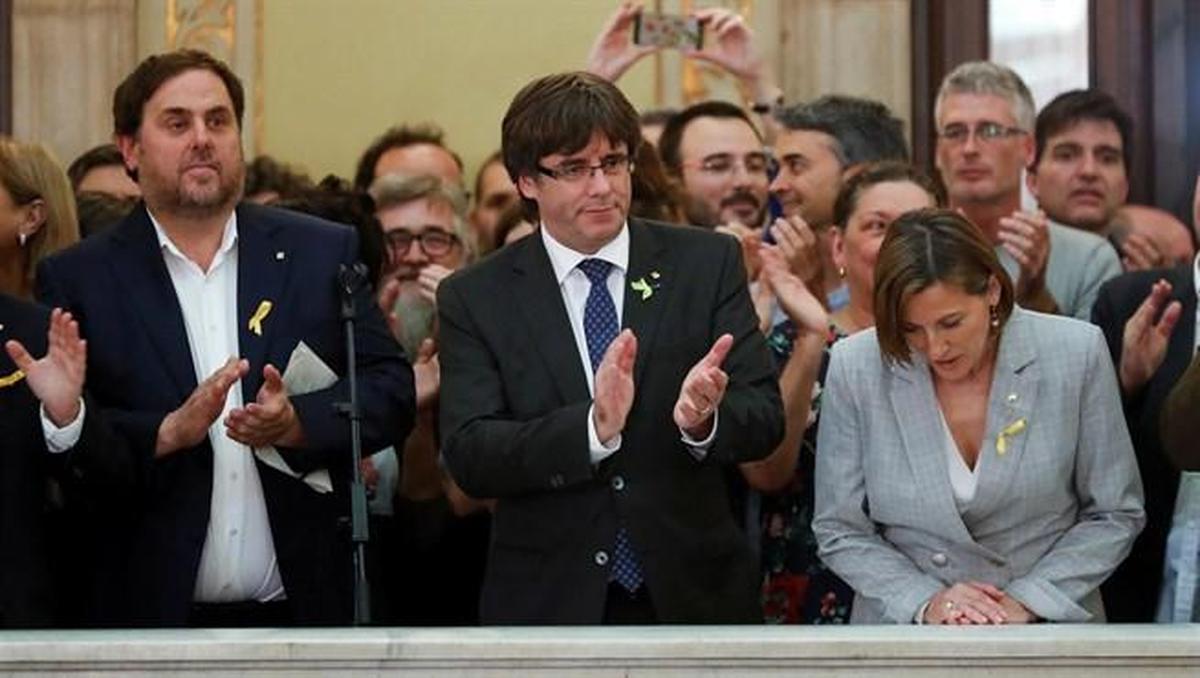 El TC anula la declaración de independencia y denuncia por desobediencia a Forcadell