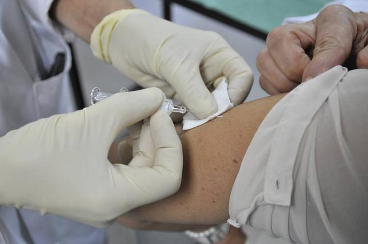 El TSJ de Castilla y León obliga a Enfermería a que se encargue de vacunar contra la gripe