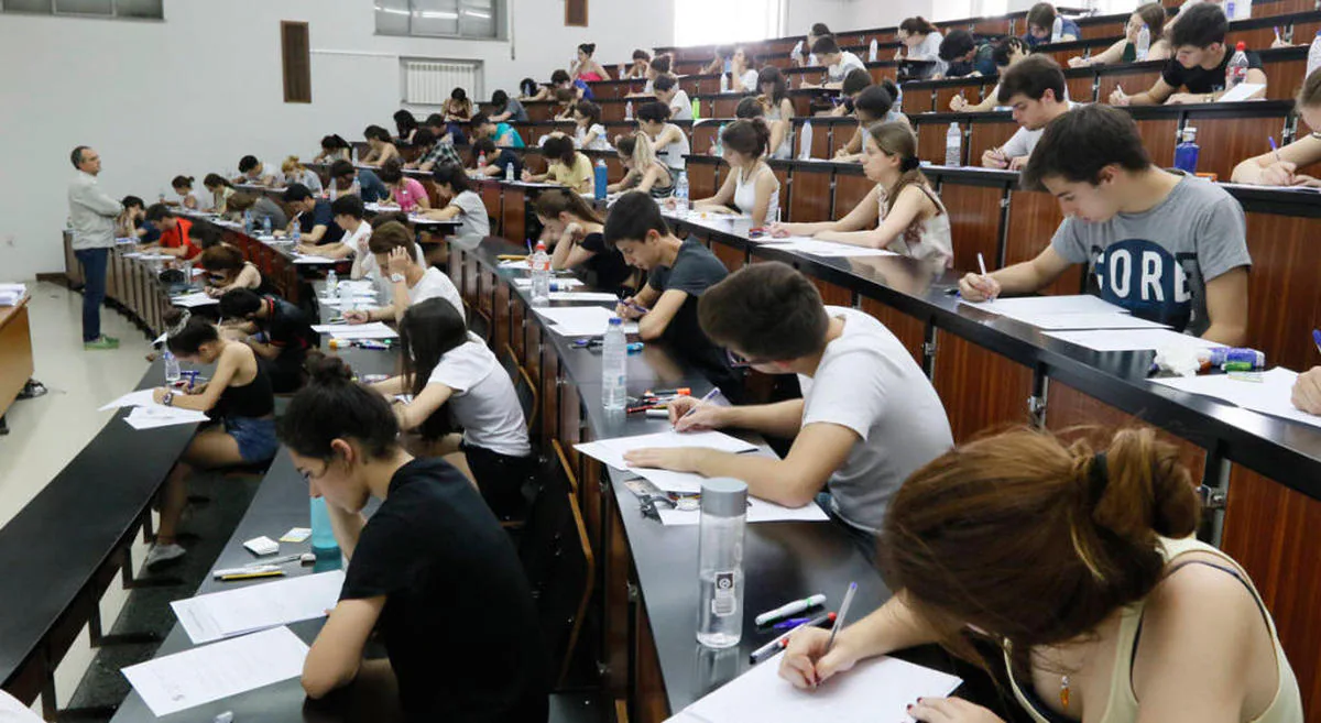 La prueba de acceso a la Universidad se adelanta al 6 de junio y al 4 de julio