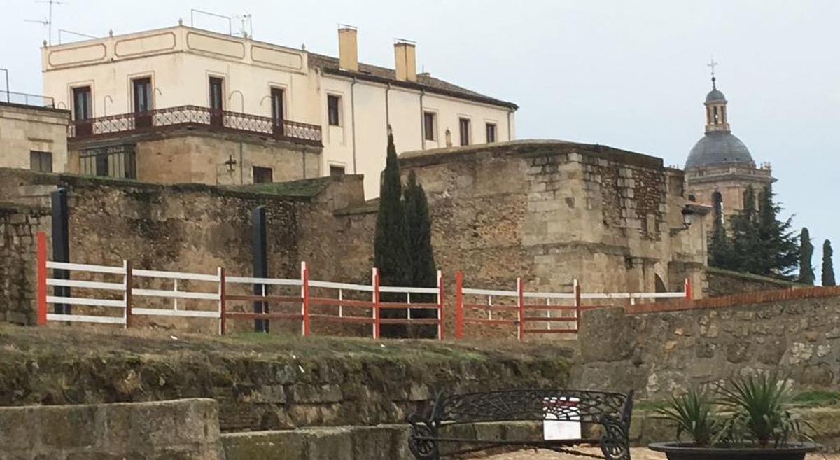 Herida grave una joven 22 años tras de precipitarse desde lo alto de la muralla de Ciudad Rodrigo