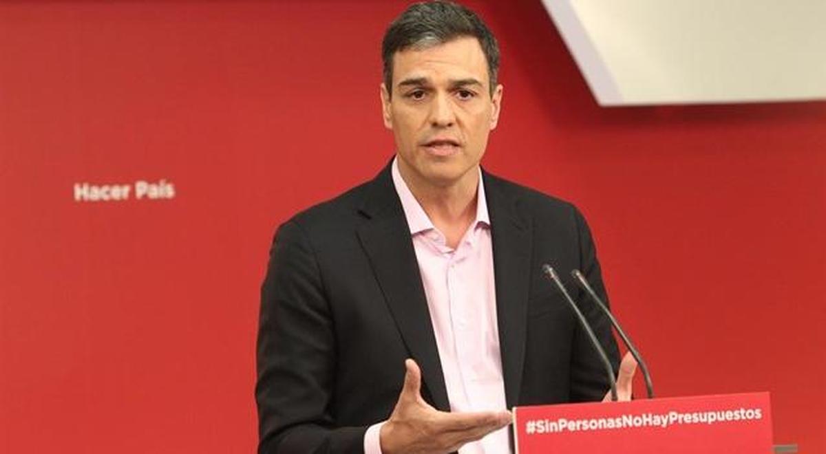 Pedro Sánchez insinúa una moción de censura a Cifuentes para que Ciudadanos se posicione
