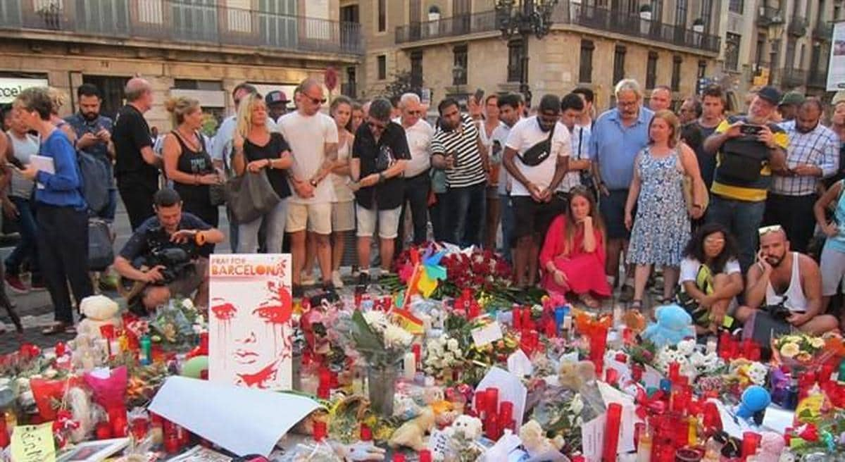 Un hermano del yihadista de las Ramblas compró un disfraz de policía