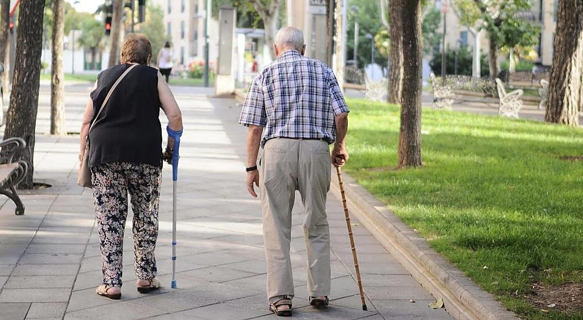 Salamanca, la capital más envejecida de España y con menos personas que viven por hogar
