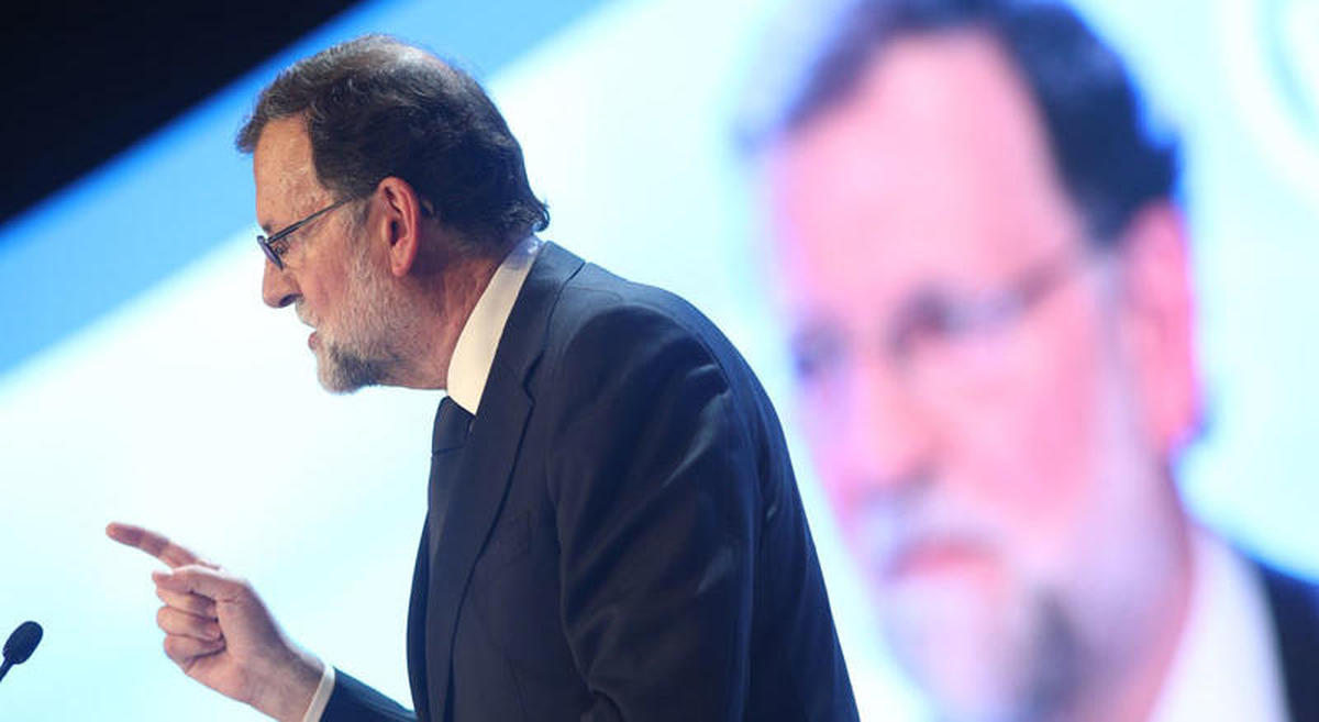 Rajoy asegura que a su Gobierno lo cesaron unos partidos de extrema izquierda e independentistas