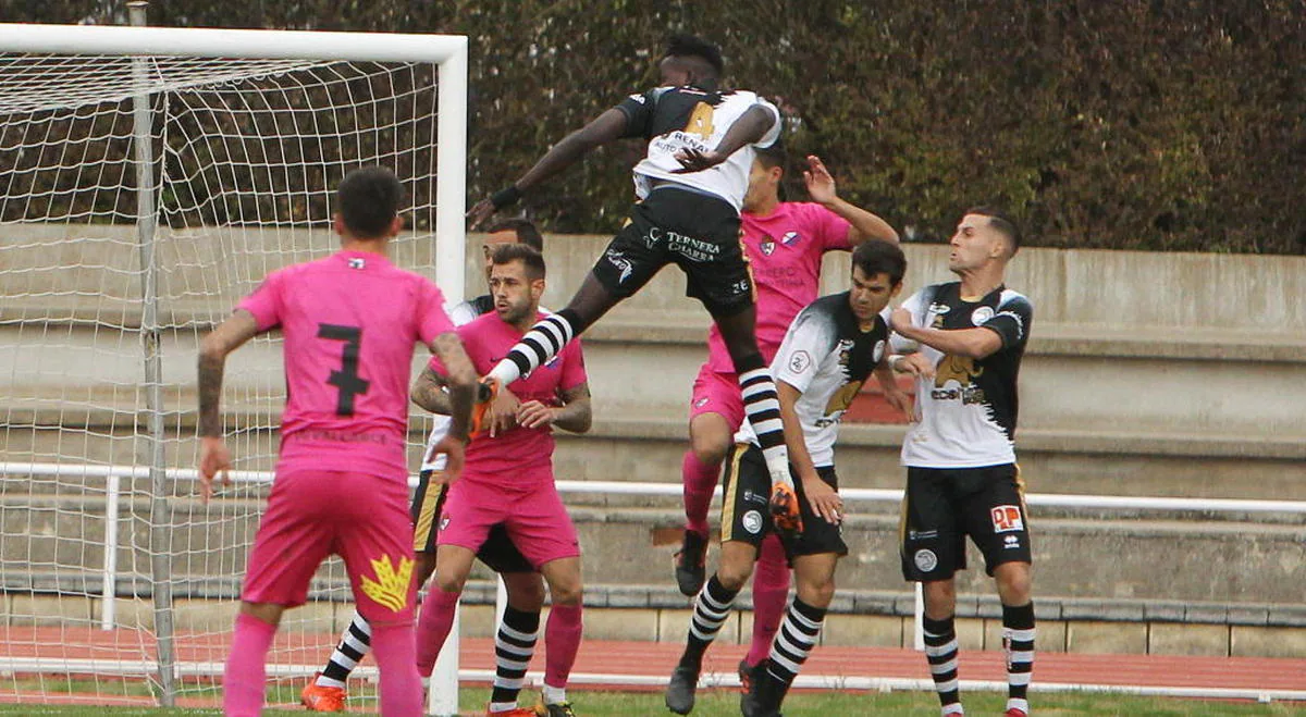 Admonio, cerca de dar el salto a Segunda División en el mercado invernal