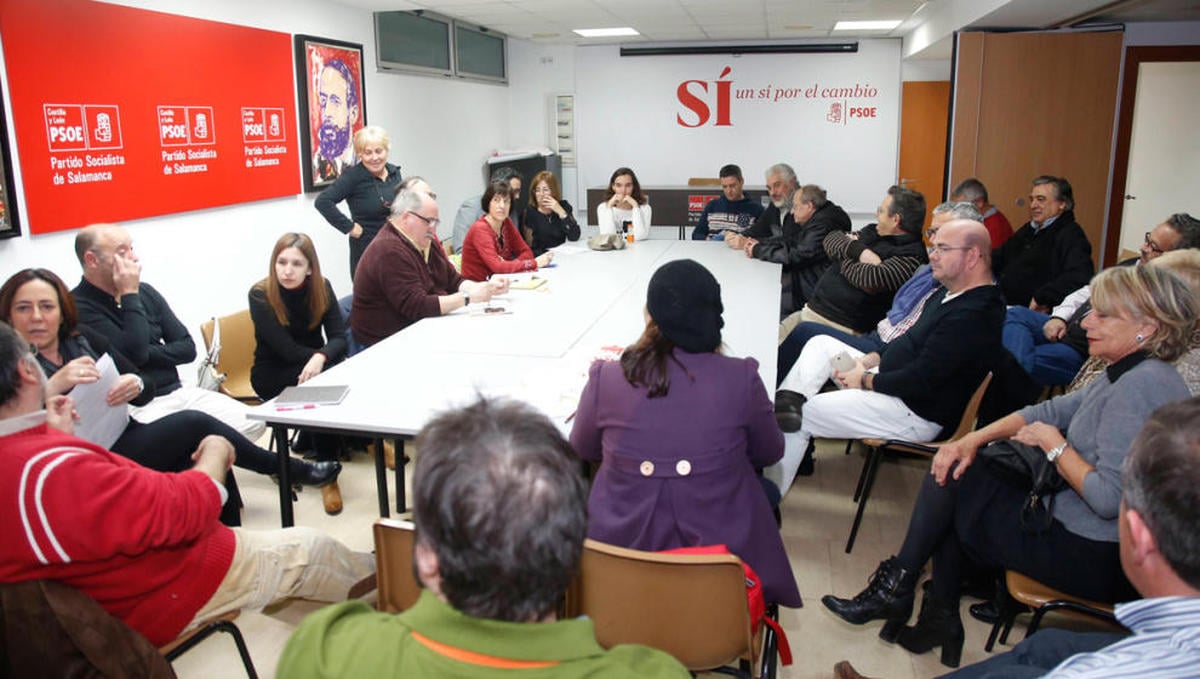La plataforma por ´Primarias y congreso ya´ del PSOE afirma que no es ni 'pedrista' ni 'susanista'