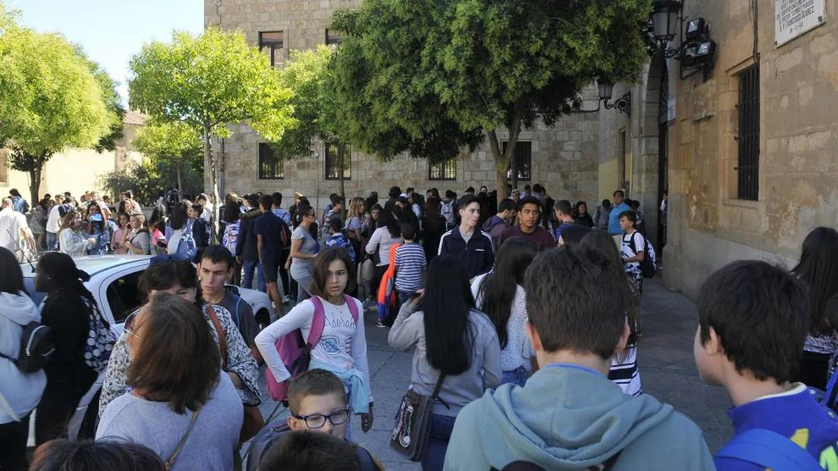 17.600 alumnos comenzaron el curso en los institutos salmantinos con las dudas sobre las reválidas