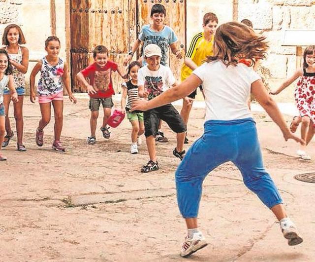 Escolares participantes en las actividades de ediciones pasadas.