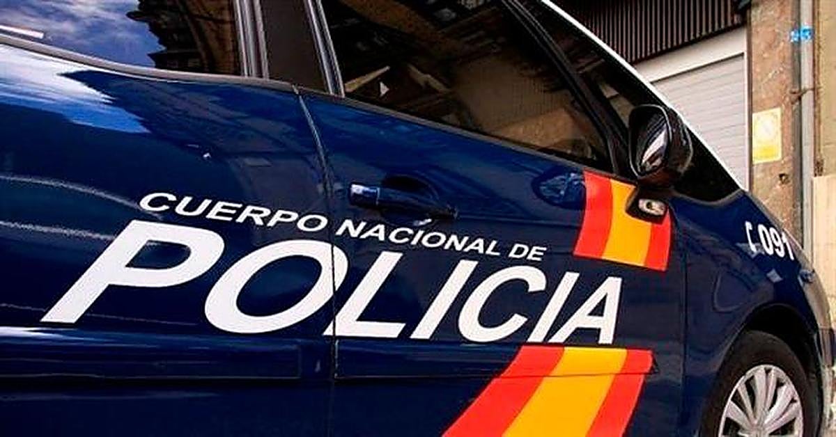 Un vehículo de la Policía Nacional