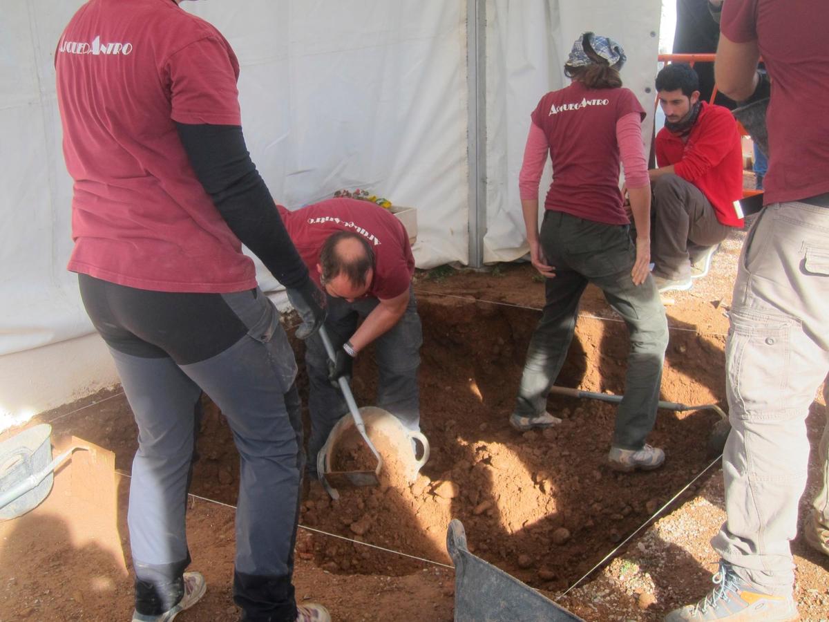 Exhumación de restos de una fosa común en Castellón