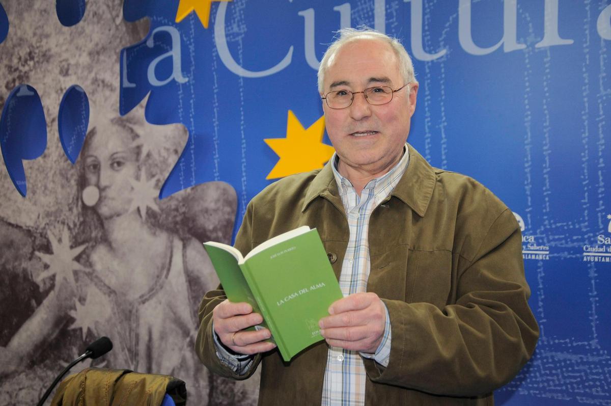 José Luis Puerto, en la presentación de su libro “La casa del alma”