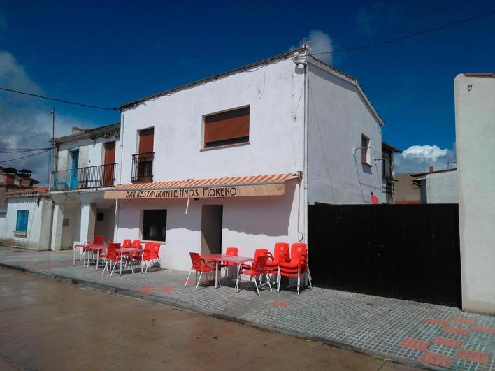 Fachada del restaurante Hermanos Moreno