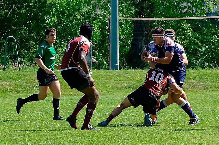 Un instante del partido disputado en Salas Bajas.