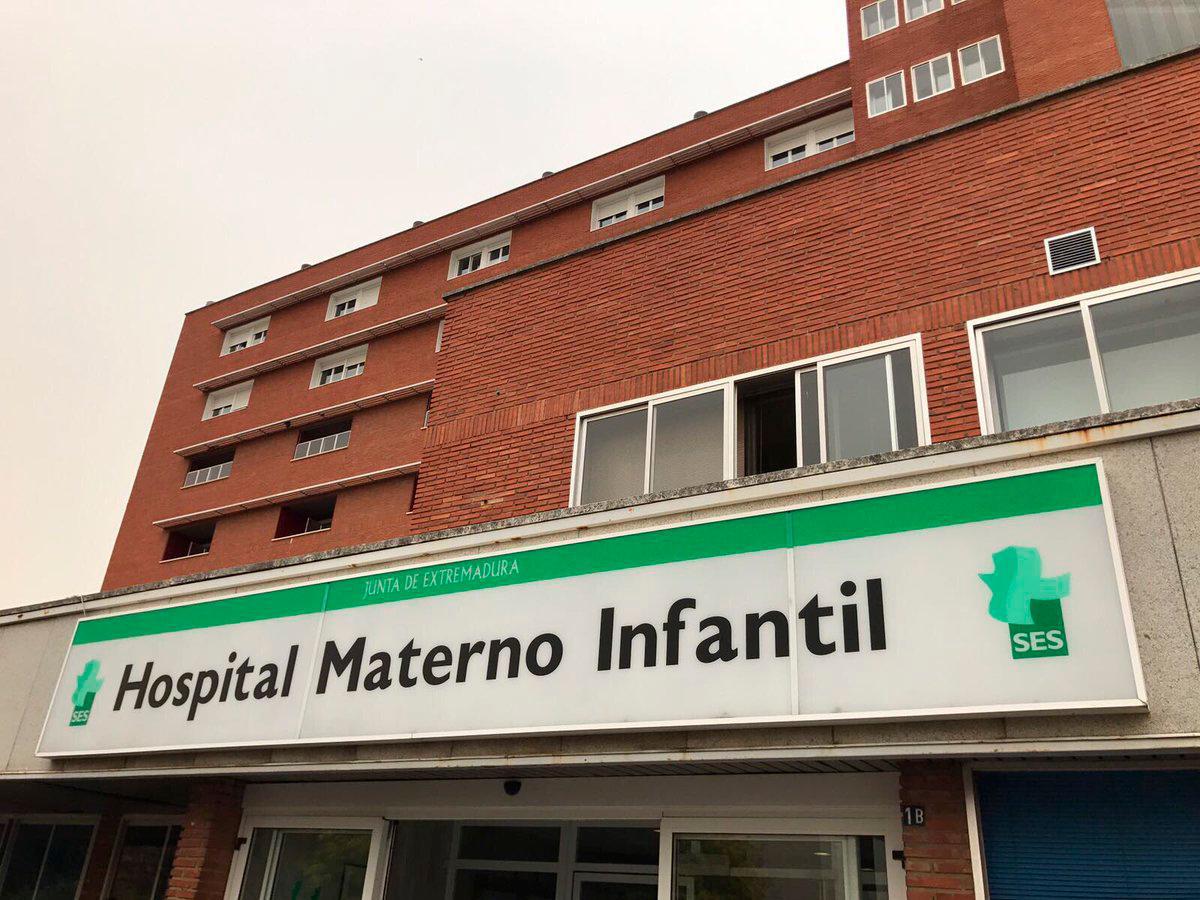 Hospital Materno Infantil de Badajoz donde ingresó la pequeña.