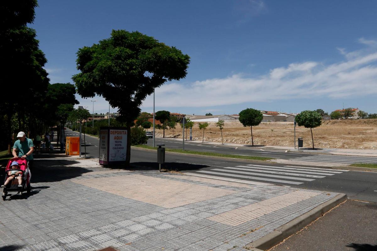 Terreno de la avenida Santiago Madrigal donde se ubicará la residencia.