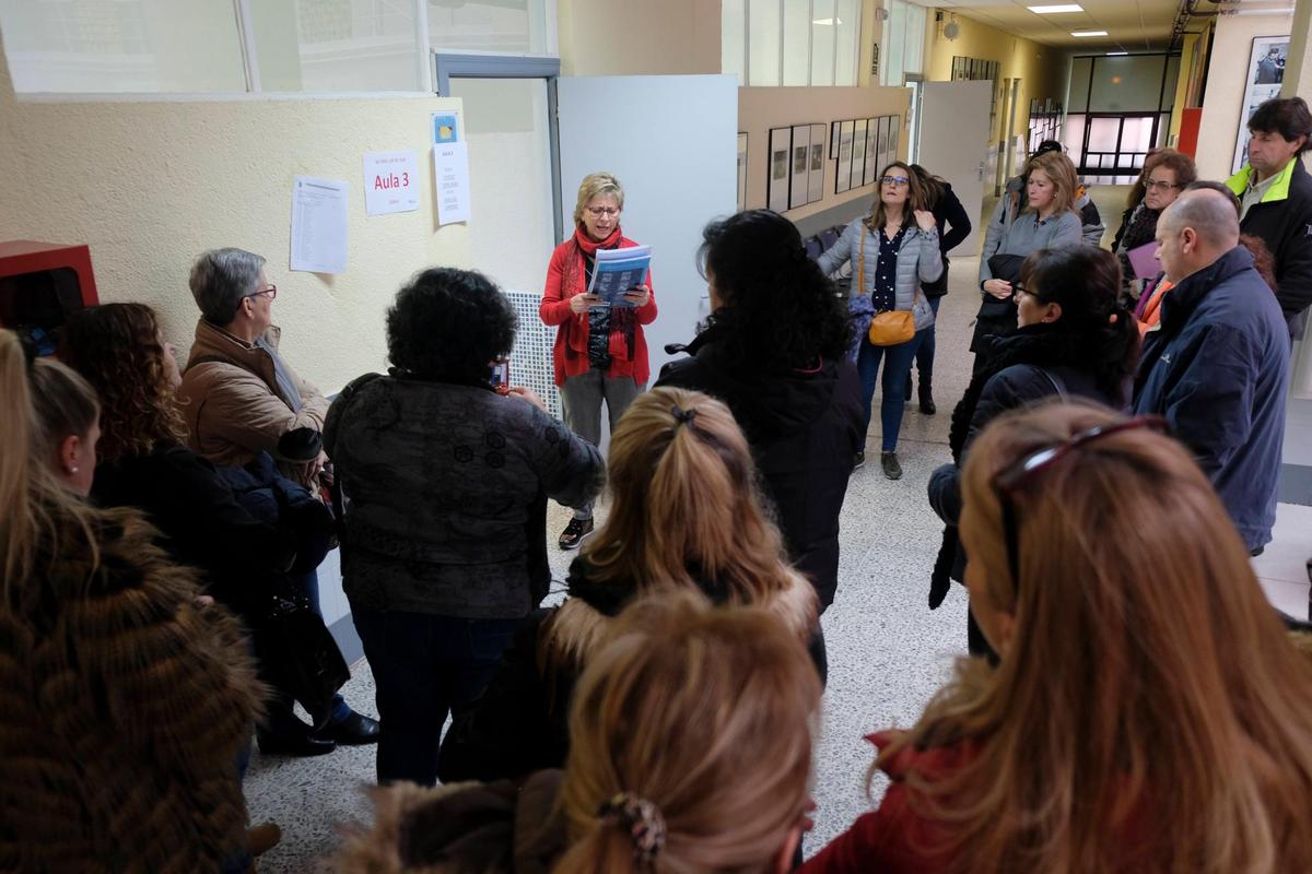 Un momento de la repetición de la prueba escrita de las oposiciones a personal de servicio de la Junta el pasado diciembre.