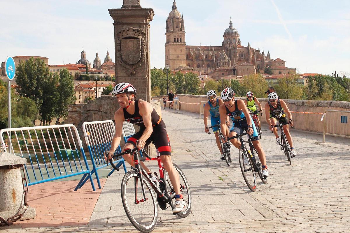 La prueba ciclista del II Triatlón Sprint Veracruz.