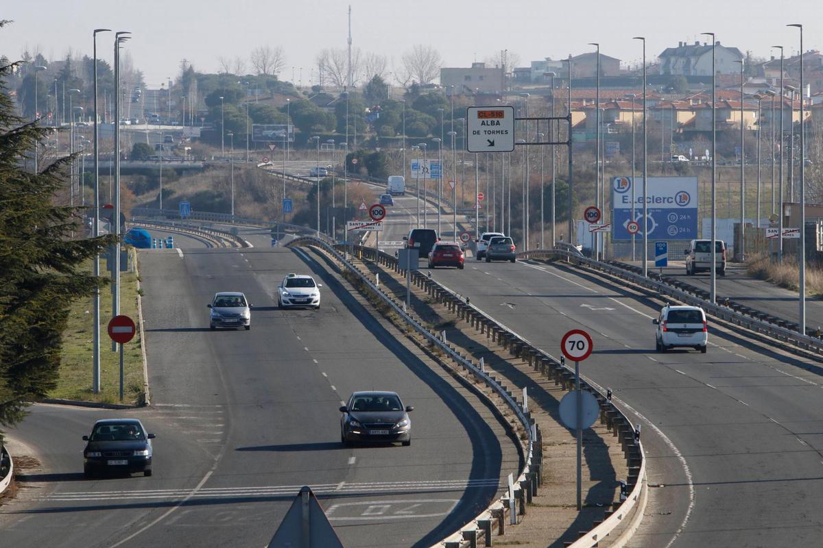 Acceso a Salamanca por la carretera de Madrid.