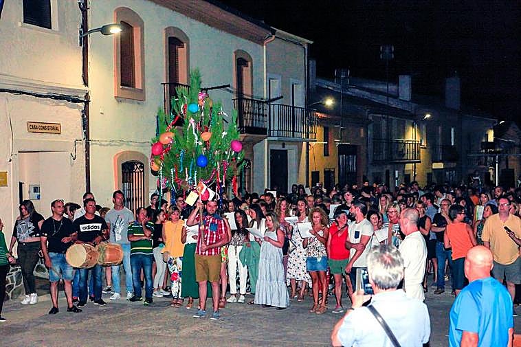 CONCURSO ‘Así somos en mi pueblo’: Martiago se va de boda