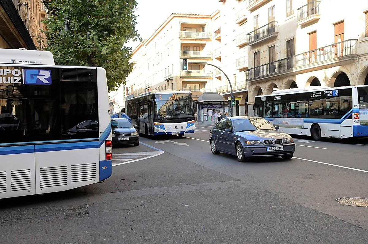 Autobuses urbanos en Salamanca.