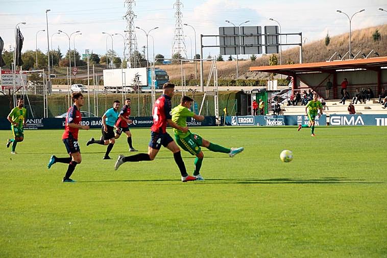 Encuentro entre el Osasuna B y el Unionistas.