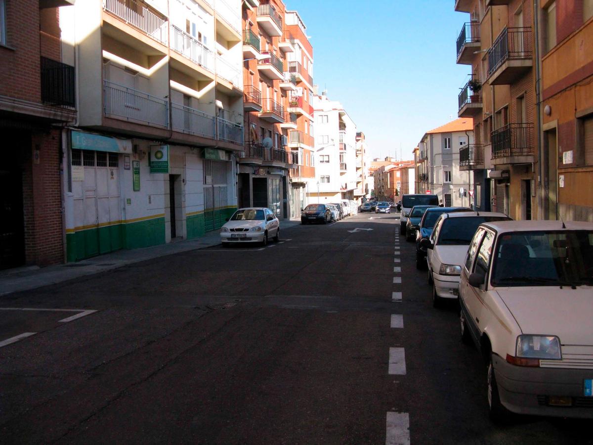 Paseo de Gran Capitán.