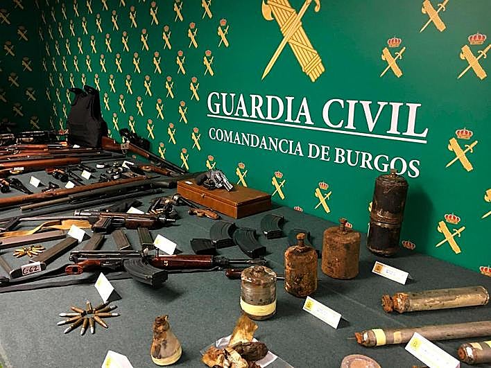 Armas requisadas al vecino de Miranda de Ebro.