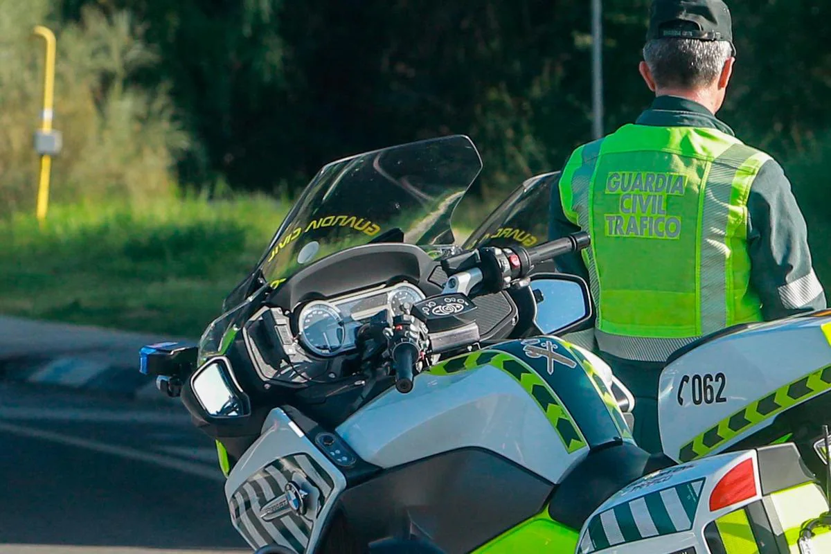 La DGT recomienda a los conductores planificar sus viajes por las rutas más seguras.