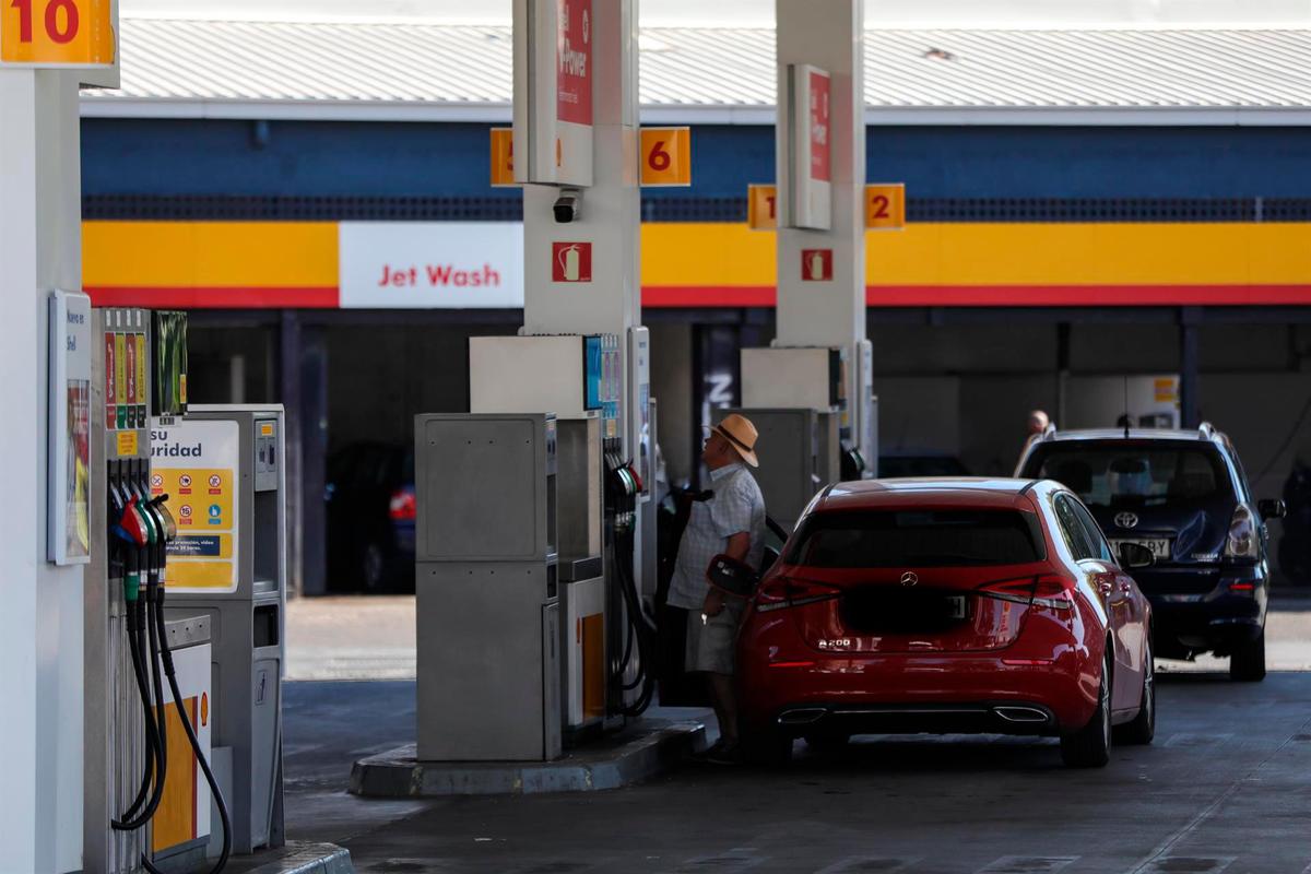 La gasolina sigue estando más barata en España que en la media de la UE y la zona euro.