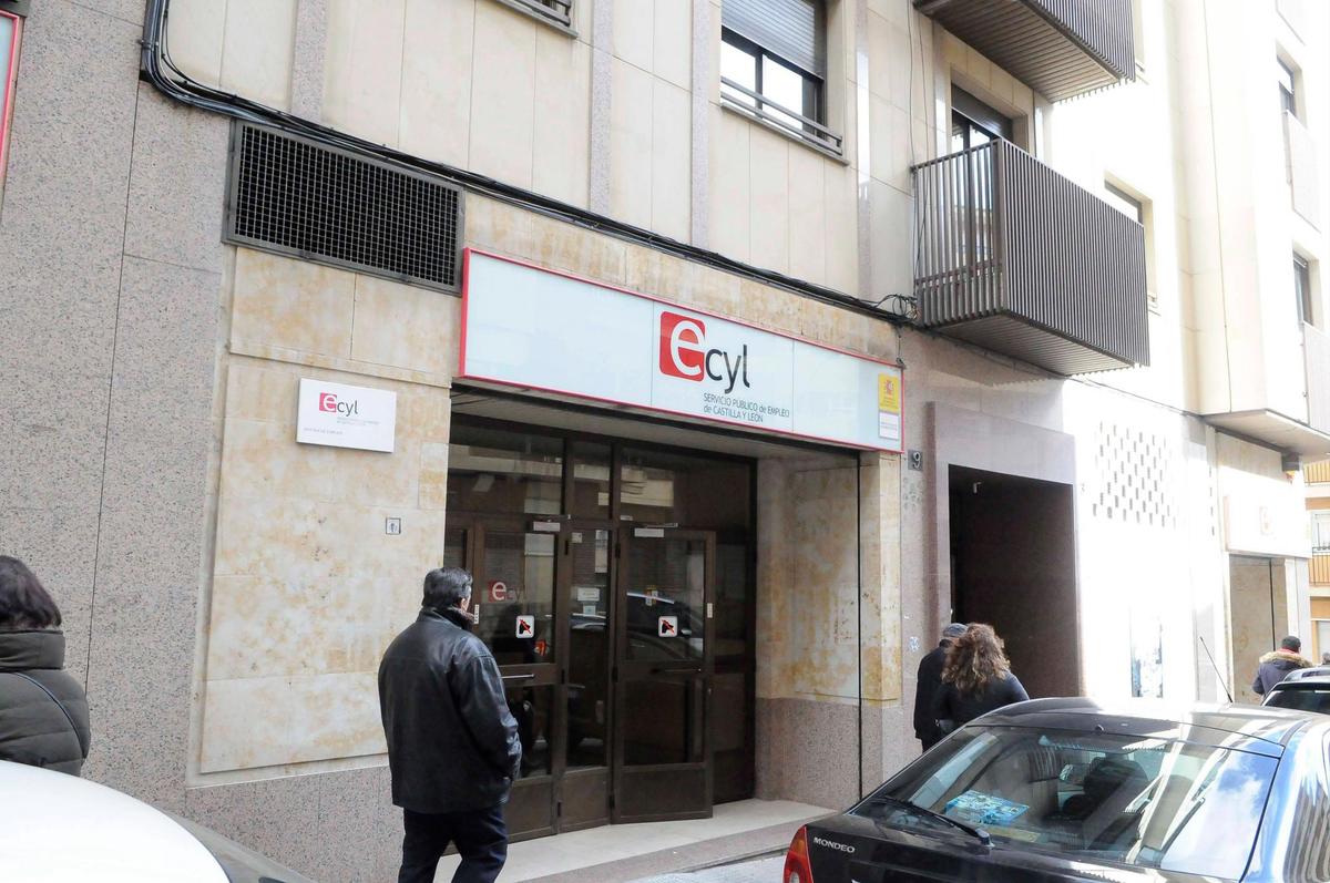 Oficina de Empleo de la calle Calatañazor en Salamanca.