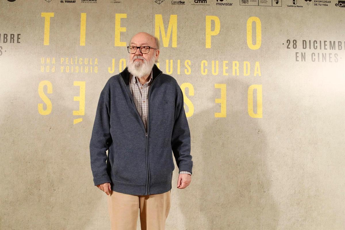 El director José Luis Cuerda durante la presentación de la película “Tiempo después” en Madrid.