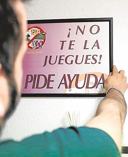 Mateo, con un mensaje de Asaljar.