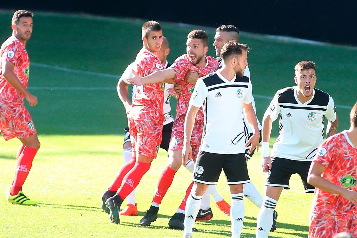 Visita del Guijuelo al Helmántico en la jornada 37 de la temporada pasada.