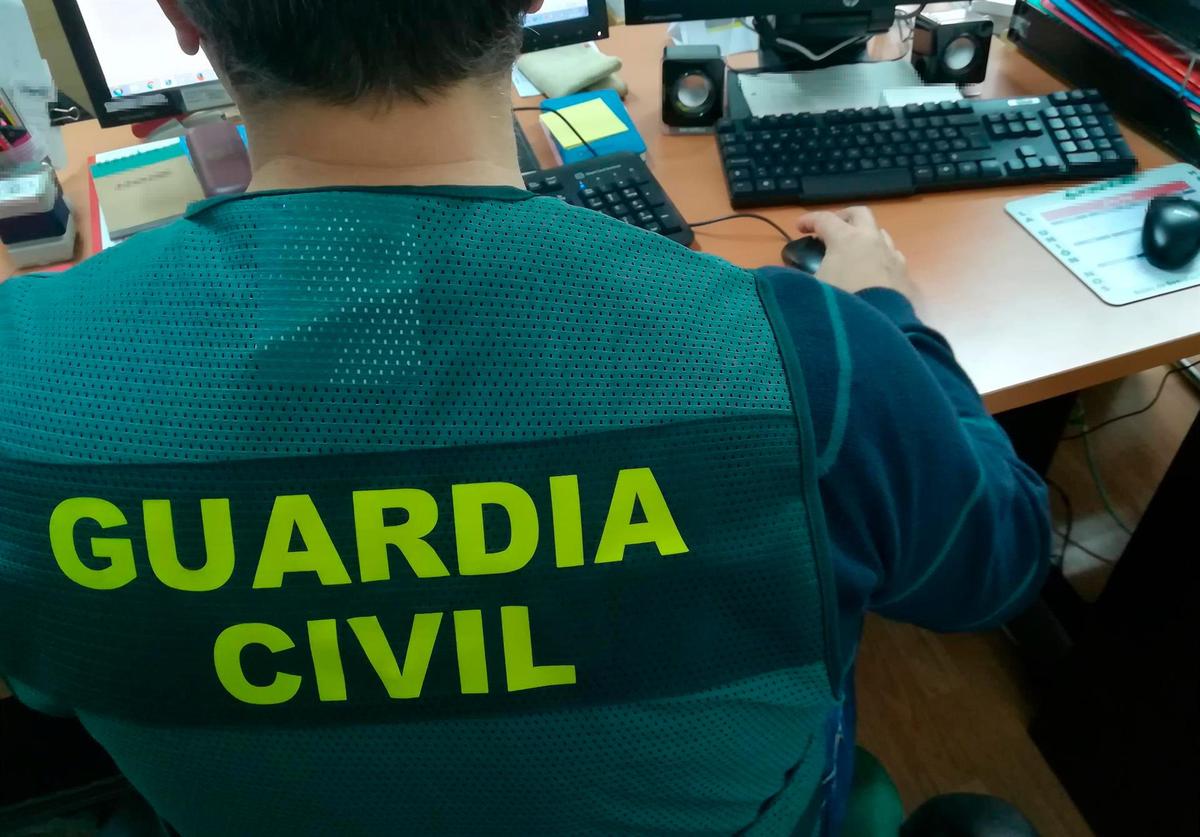 Imagen de archivo de un agente de la Guardia Civil.