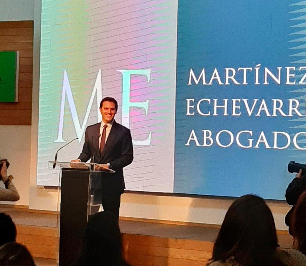 Albert Rivera, ex presidente de Ciudadanos, presenta su nuevo cargo en el bufete Martínez Echevarría Abogados.