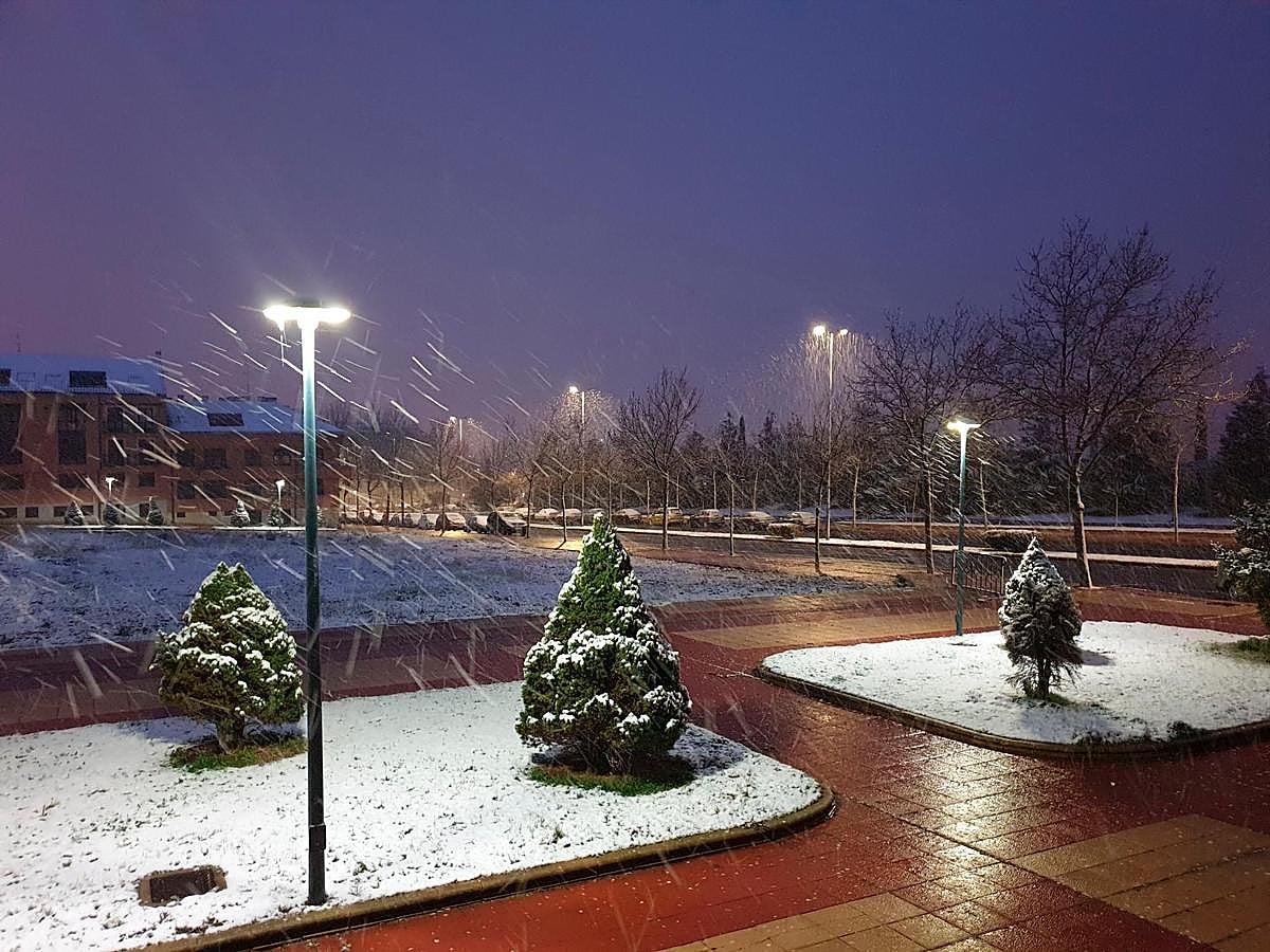 Nevada vista desde el barrio de Pizarrales.