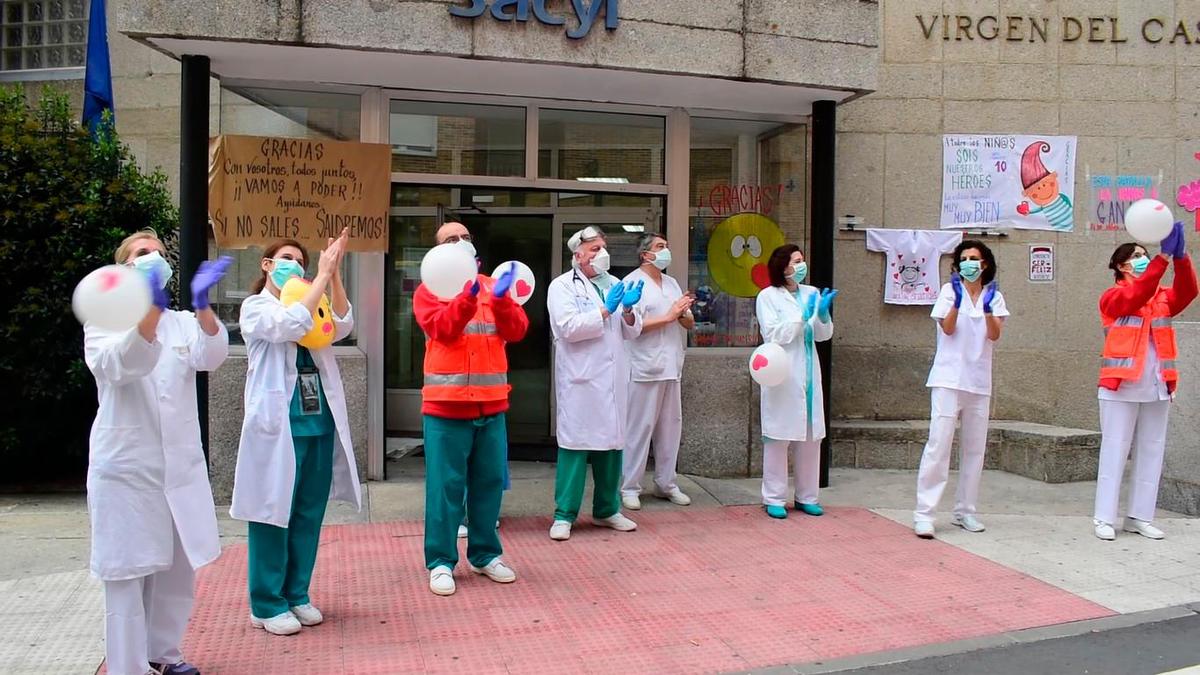 Sanitarios comprometidos: Profesionales de Béjar responden a las muestras de cariño