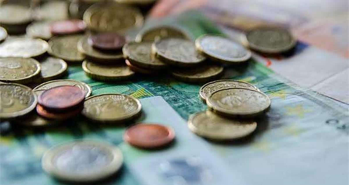 Dinero en metálico.