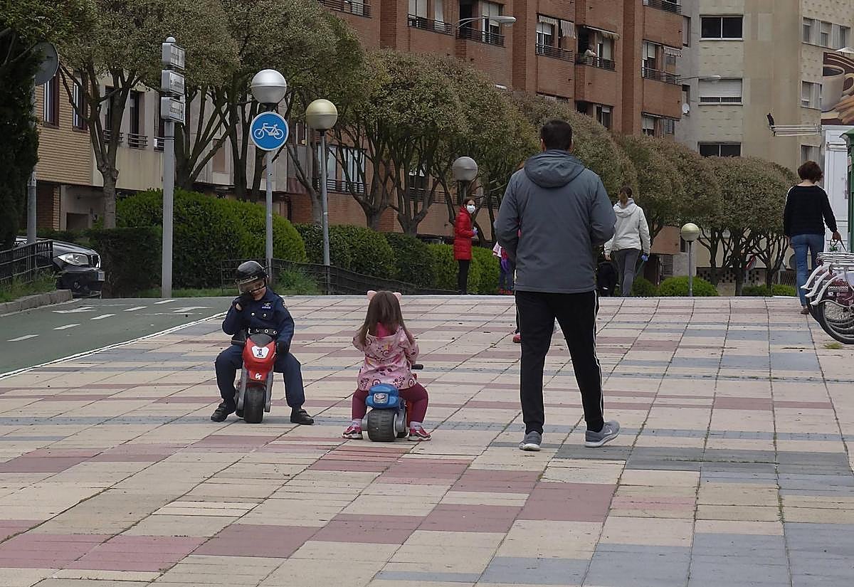 CHEMA GUZÒN - 1er dia de salida para menores en la cuarentena covid